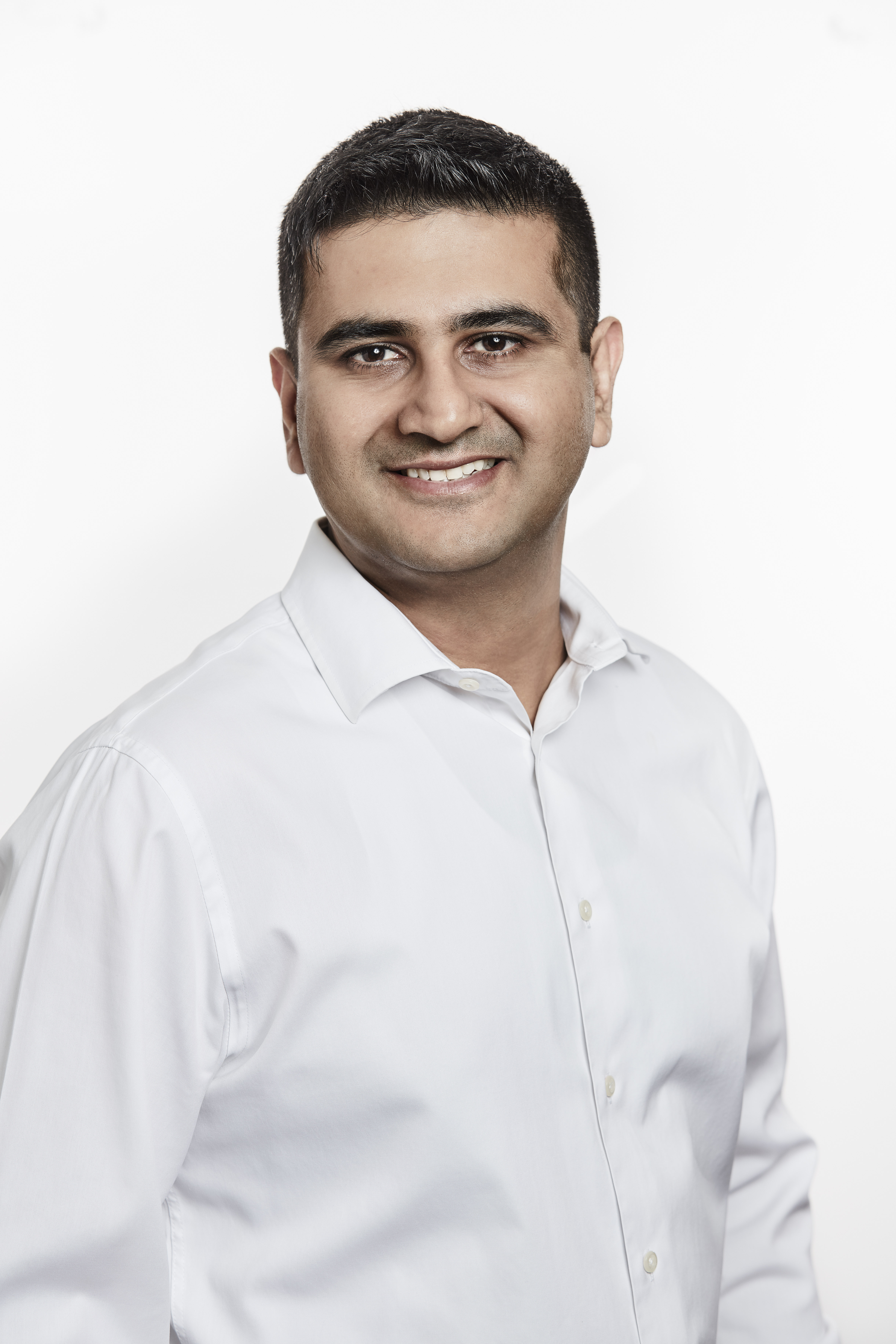 Dr Amit Gurbaxani